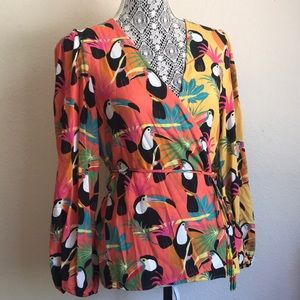 FARM rio toucan wrap top size medium NEW
